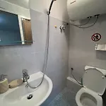 Center Apartment *